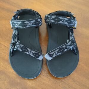 Teva Hurricane XL2 Sandals kids size 12
